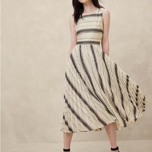 Banana Republic silky cut-out back Midi dress